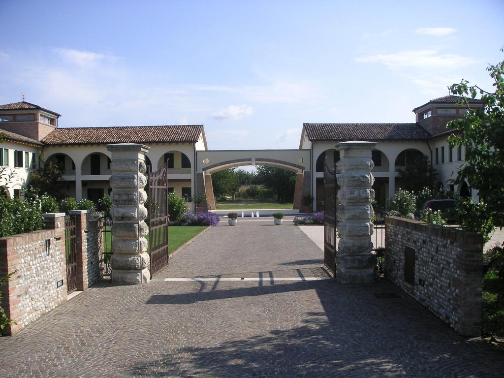 Agriturismo Due Torri Montebelluna Room photo